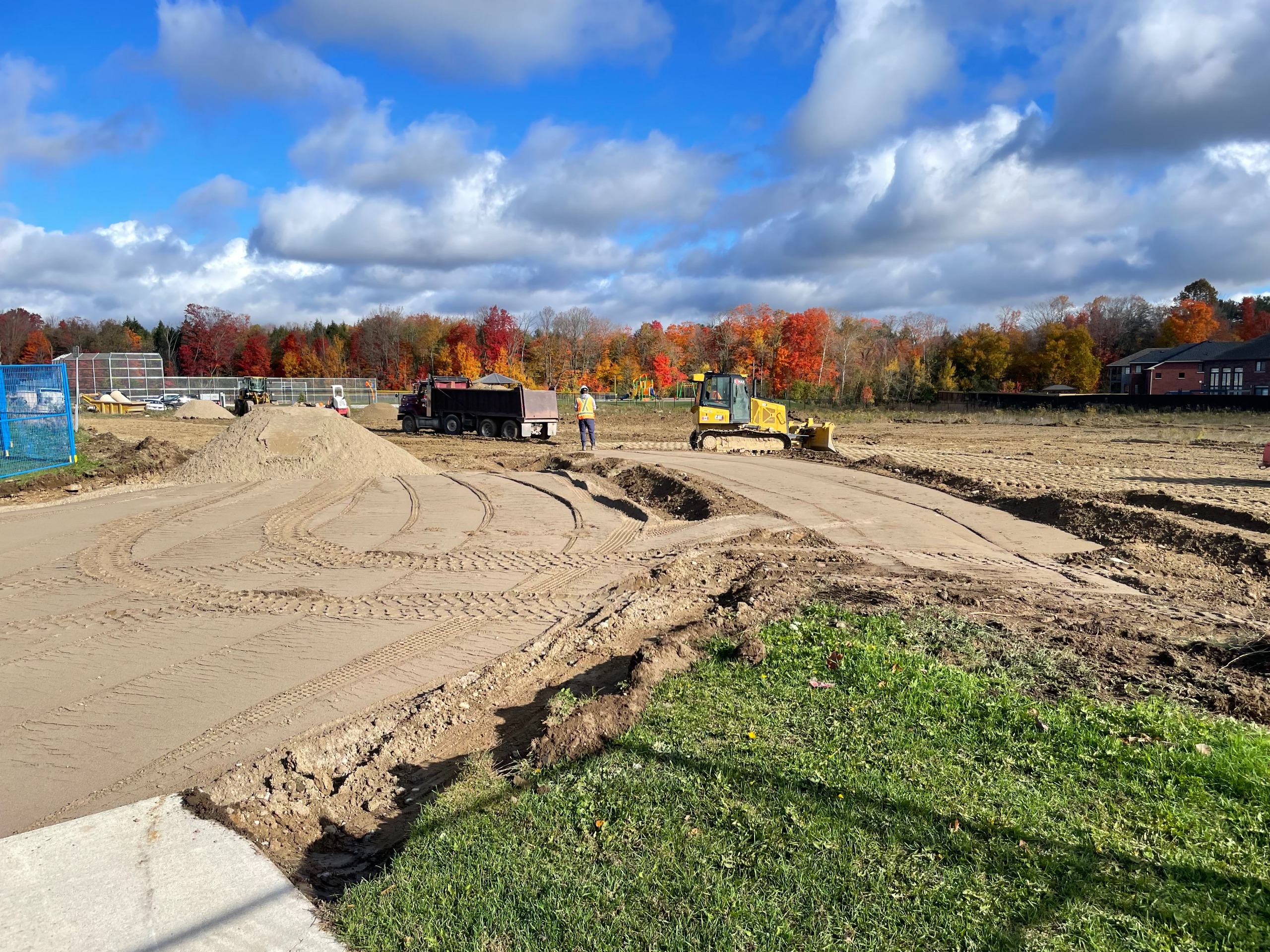 Photograph of construction site for the new Northglen school.